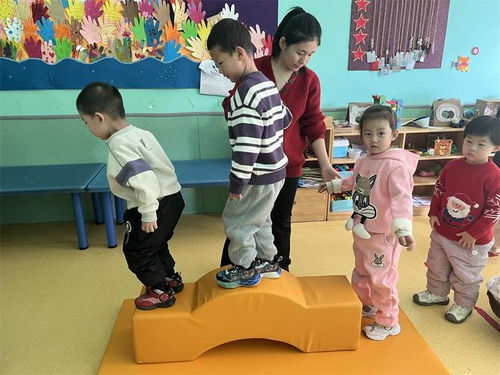 感統(tǒng)訓(xùn)練器材 賦能成長，普惠潤童心